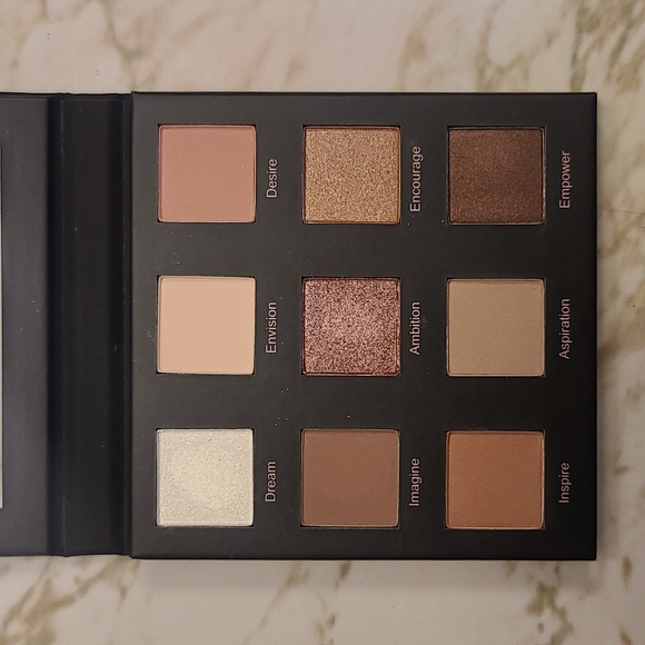 RealHer Other - Realher "Dream So Big" Eyeshadow Palette